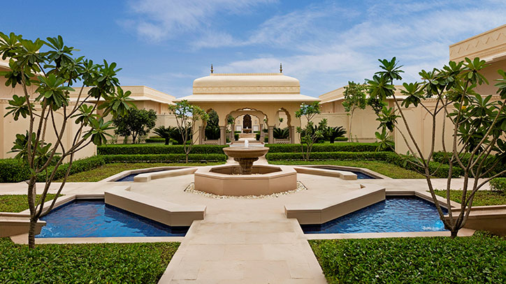 Oberoi Sukhvilas Exterior