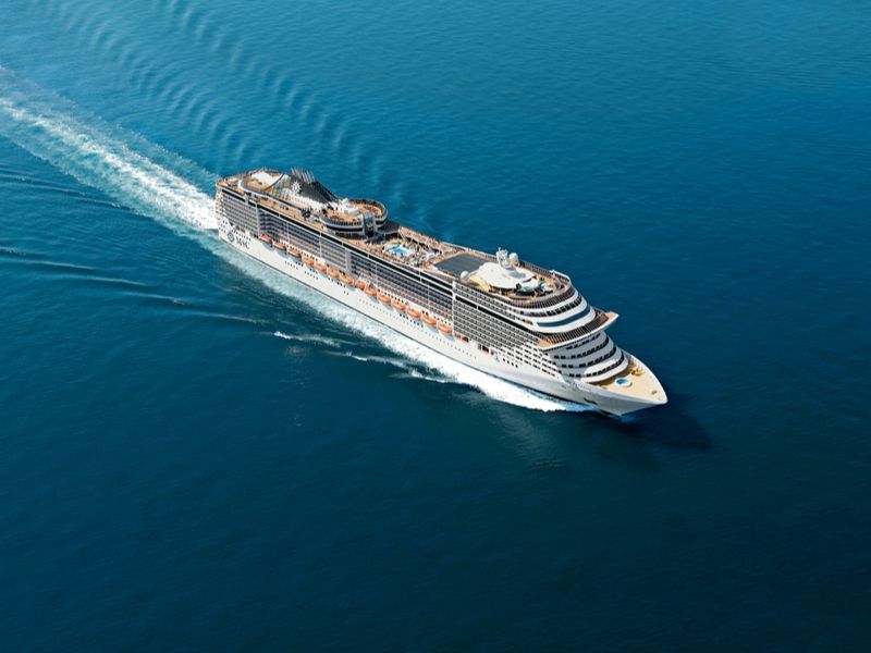 Yacht & Cruises